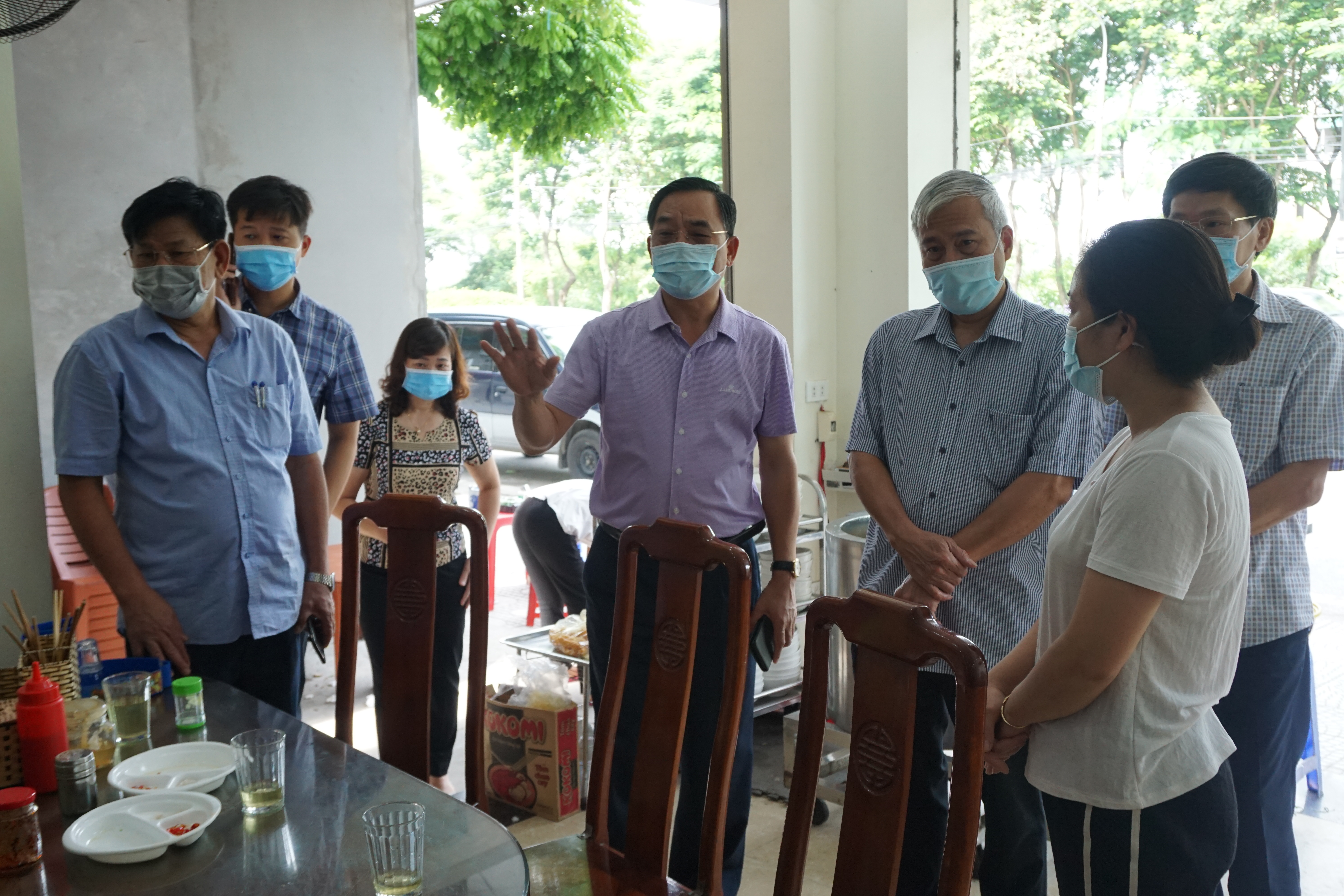 Lãnh đạo Sở Y tế Hà Nội kiểm tra công tác phòng chống dịch Covid-19 tại huyện Đông Anh