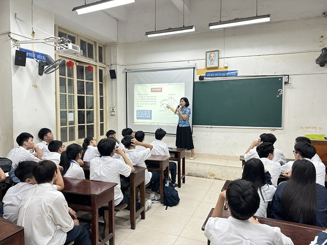 CDC Hà Nội tiếp tục tăng cường tuyên truyền tác hại của thuốc lá điện tử, thuốc lá nung nóng