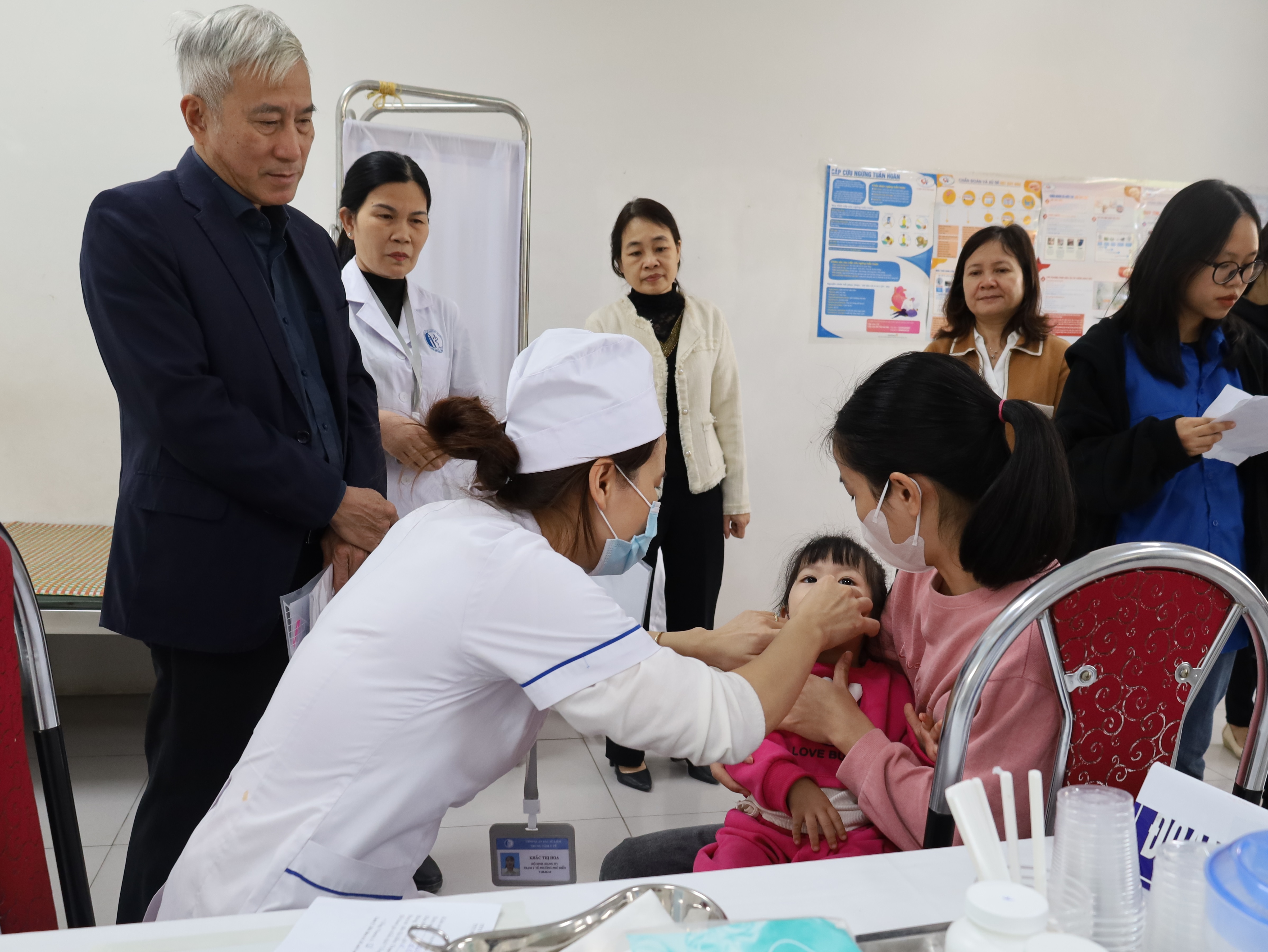 Giám sát công tác triển khai chiến dịch bổ sung vitamin A liều cao đợt II/2024