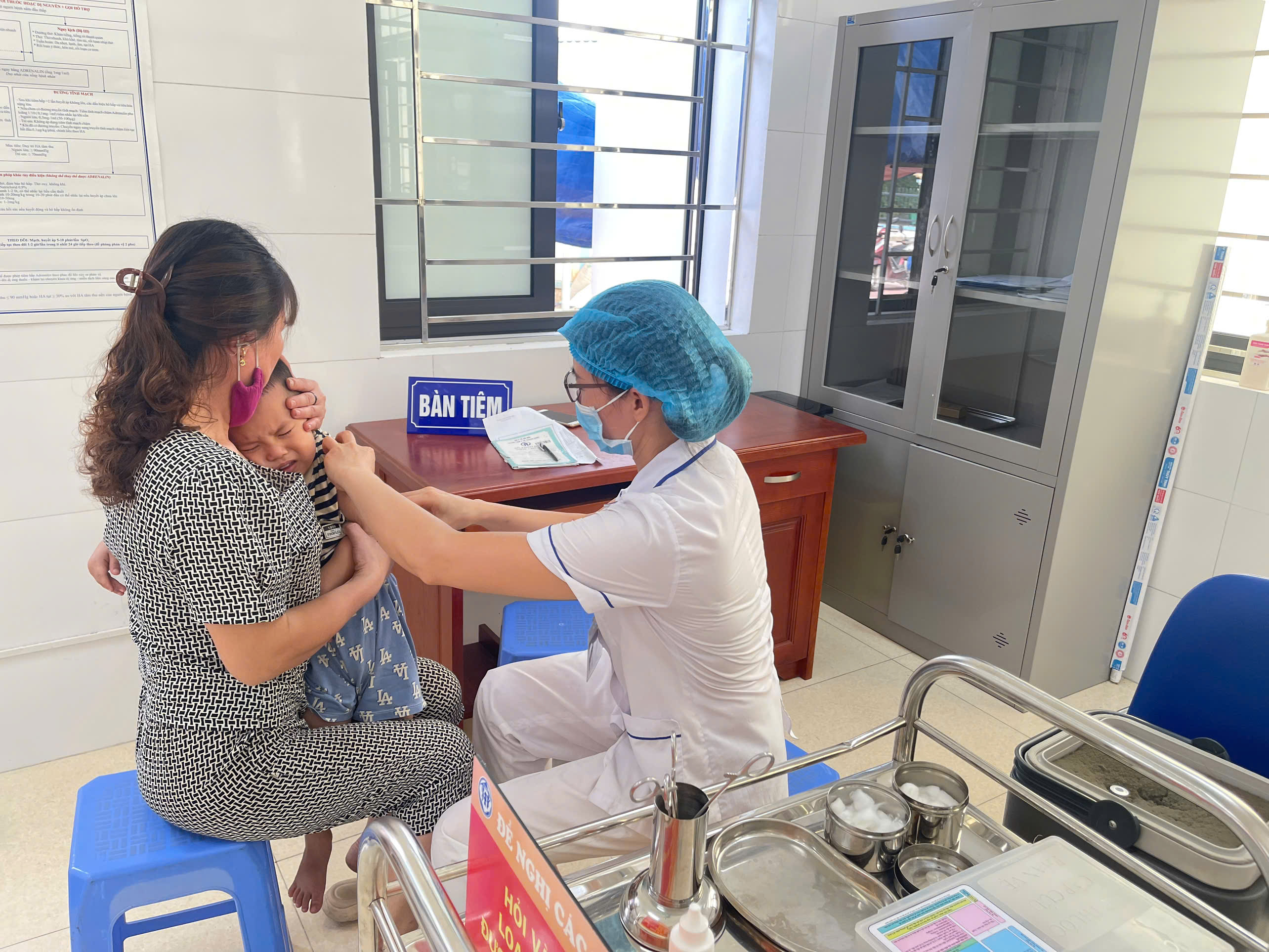 Các quận, huyện, thị xã đẩy mạnh tuyên truyền phòng chống bệnh Sởi cho người dân