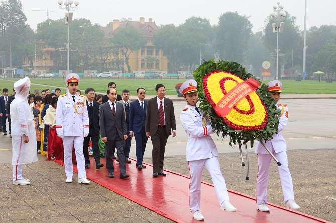 Ngành Y tế Hà Nội tổ chức Lễ báo công, kính dâng lên Bác
