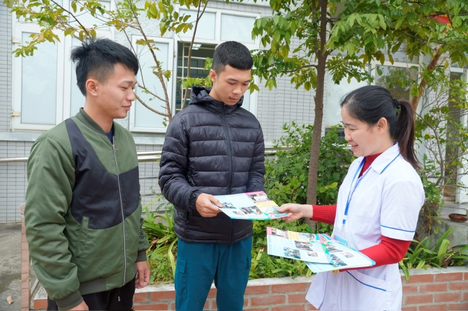Các quận, huyện tiếp tục triển khai chiến dịch tiêm vắc xin sởi cho trẻ từ 6 đến dưới 9 tháng tuổi