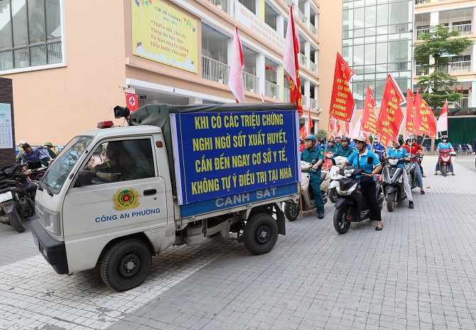 Phát động chiến dịch vệ sinh môi trường, diệt muỗi, bọ gậy phòng, chống sốt xuất huyết trên địa bàn quận Hoàng Mai