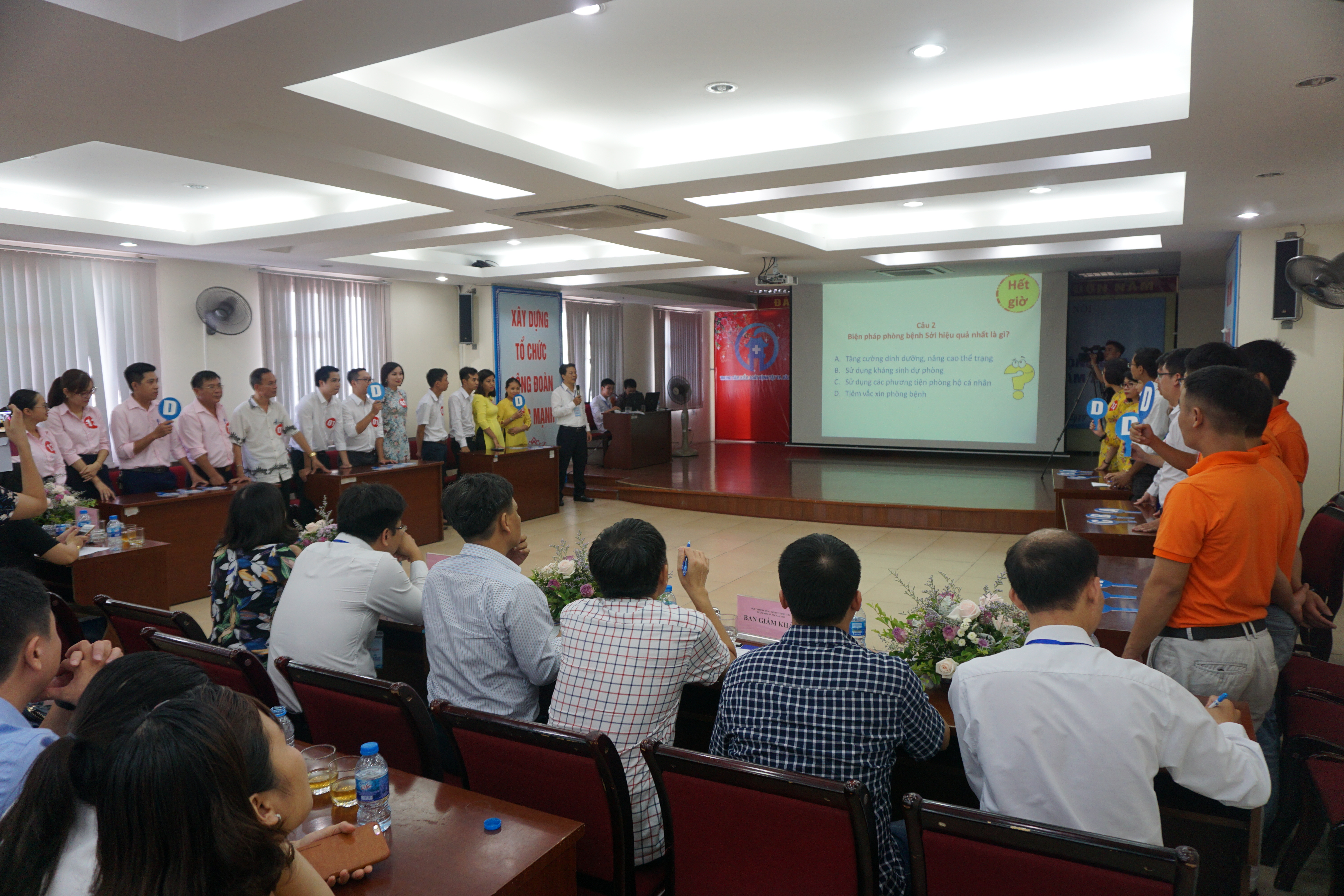 Tổ chức phần thi kiến thức vòng sơ khảo Hội thi Đội chống dịch cơ động giỏi thành phố năm 2019